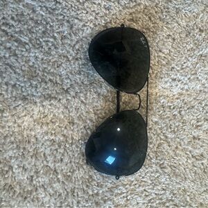 Ray-Ban Black Aviator Sunglasses